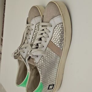 D.A.T.E. Women’s Hill Sneakers Metallic Platinum Leather & Suede Size 8